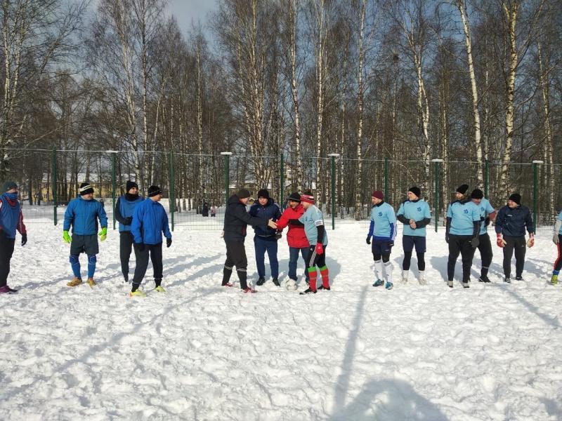 Сборная Росгвардия Коми принимает участие в республиканском турнире по мини-футболу на снегу
