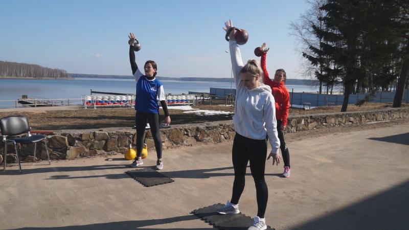 На берегу Десногорского водохранилища состоялось Открытое первенство Смоленской АЭС по гиревому спорту