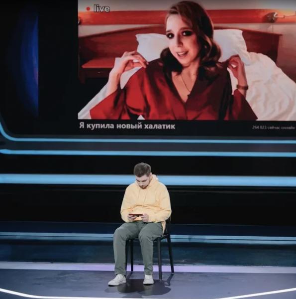 Стендапер из Екатеринбург вышел в полуфинал «Comedy Баттл»