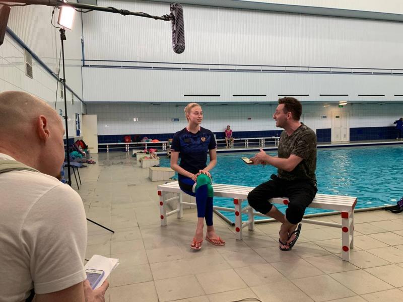 «Мне нравится, когда нас называют русалочками»: четырехкратная чемпионка мира по синхронному плаванию дала откровенное интервью на PREMIER