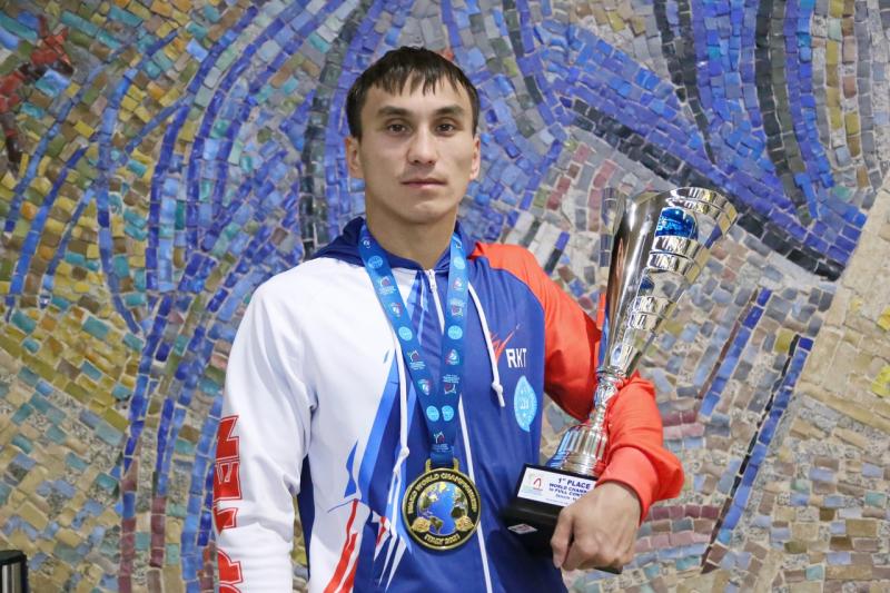 Студент ХГУ стал чемпионом мира по кикбоксингу
