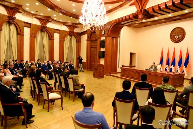 Президент Нагорно-Карабахской Республики (Республики Арцах) наградил группу спортсменов и тренеров