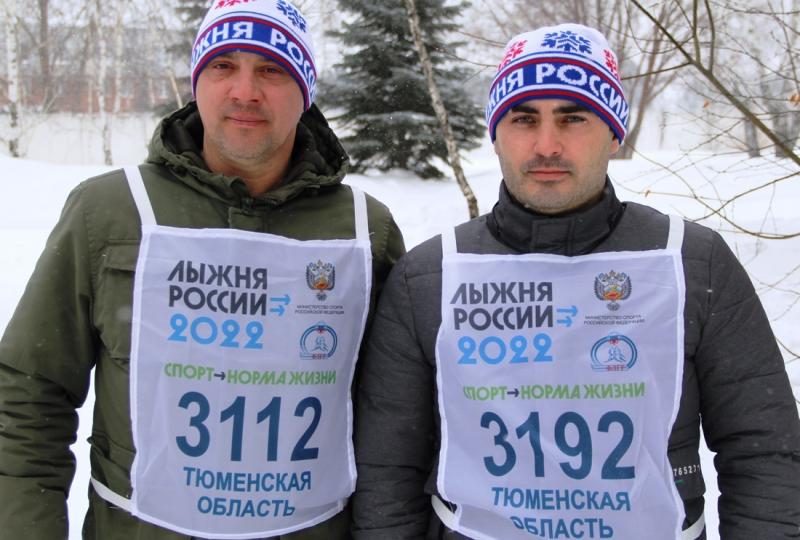 Росгвардейцы с семьями вышли на «Лыжню России» в Тюмени