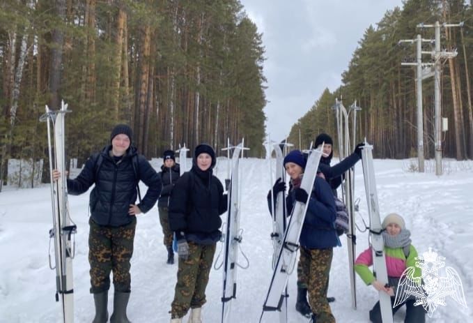 Кадеты Росгвардии совершили лыжный поход в Тюменской области в честь Дня Росгвардии
