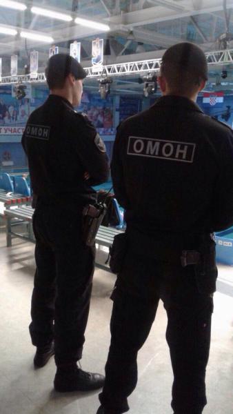 Росгвардейцы приняли участие в обеспечении правопорядка во время проведения матча континентальной хоккейной лиги в Челябинске