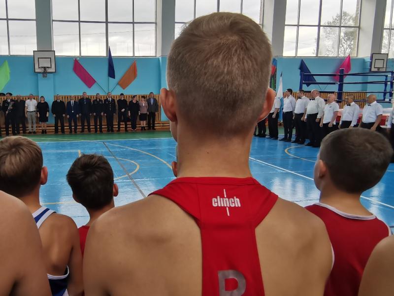 Турнир по боксу памяти бойцов спецназа Росгвардии открылся в Хакасии