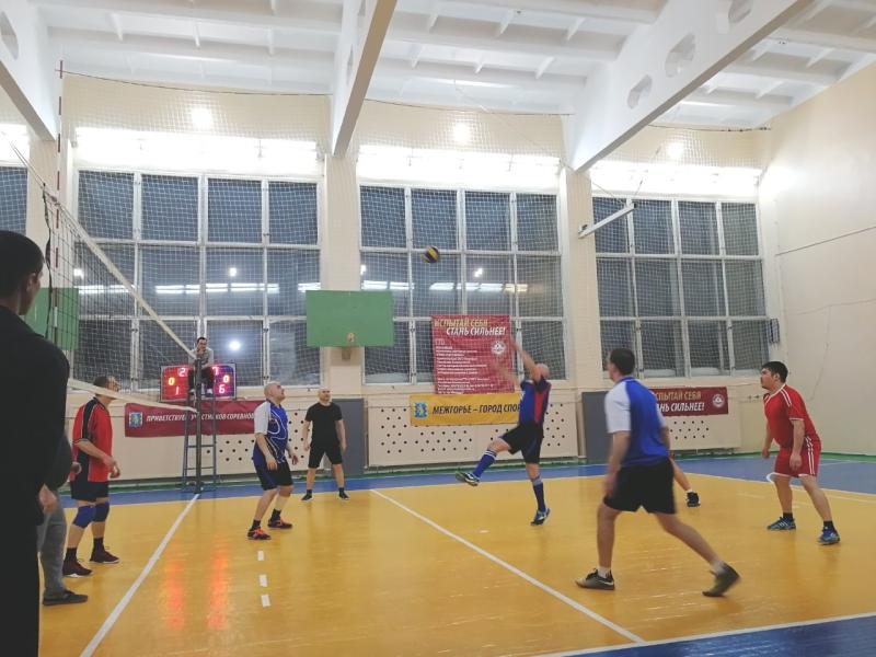 В Башкирии состоялся товарищеский матч по волейболу среди сотрудников отдела вневедомственной охраны