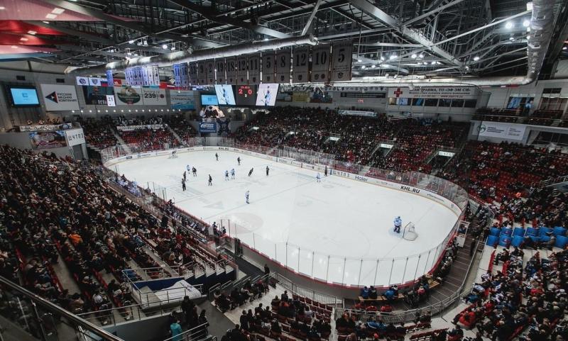 Росгвардейцы обеспечили охрану порядка матча КХЛ в Челябинске