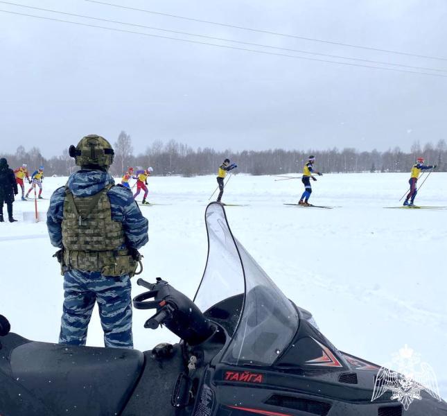 На XVI Международном деминском лыжном марафоне в Ярославской области правопорядок обеспечили росгвардейцы