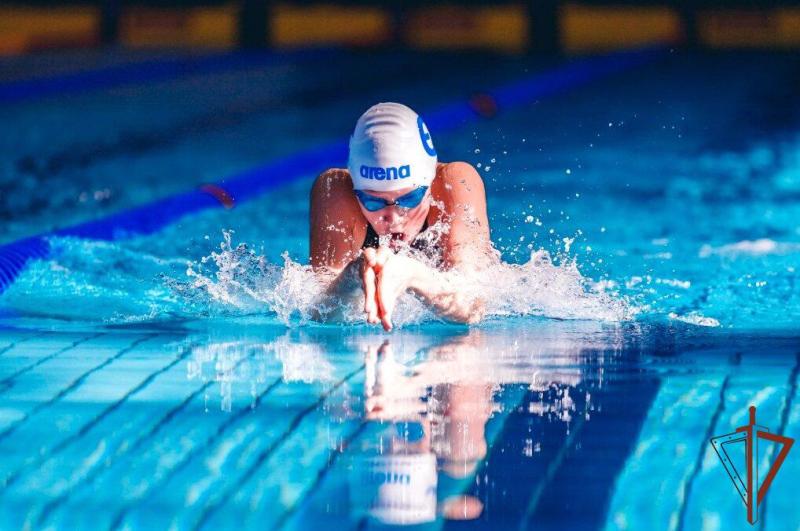 Военнослужащая Росгвардии победила на чемпионате России по плаванию