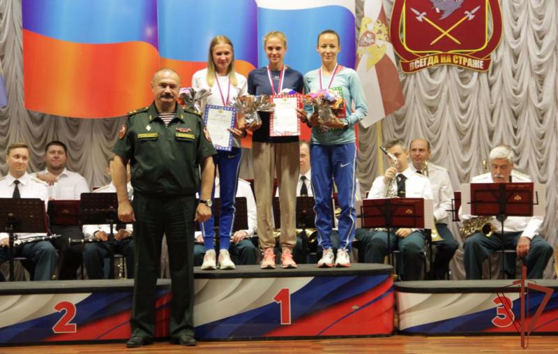 Чемпионаты Росгвардии по служебному биатлону и легкоатлетическому кроссу завершились в Екатеринбурге