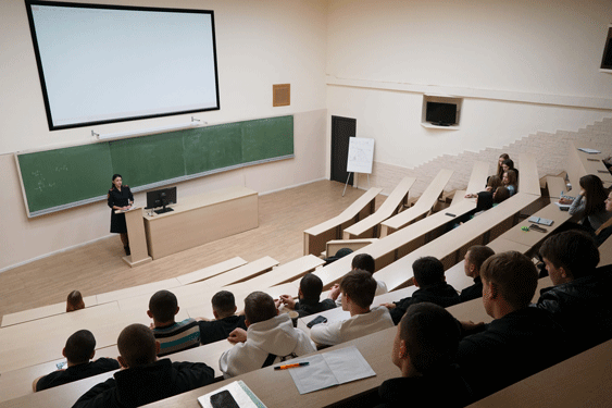 Офицер Росгвардии провела открытую лекцию для ульяновских студентов
