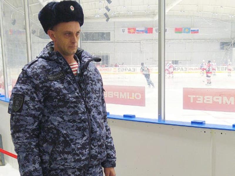 Росгвардейцы в Кузбассе обеспечили безопасность на матче ВХЛ