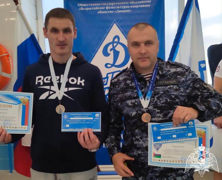 Офицеры Росгвардии в Тюмени стали призёрами турнира по плаванию посвященного 100-летию «Динамо»