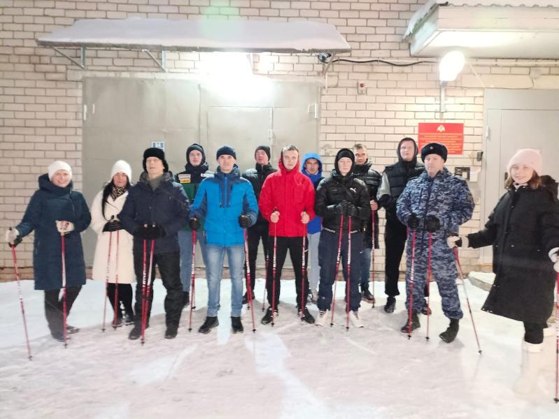В Кирове росгвардейцы приняли участие в проекте «Северная ходьба – новый образ жизни»