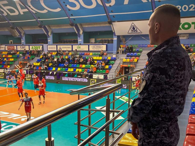 Росгвардия обеспечила безопасность победного матча на чемпионате России по волейболу в Кузбассе