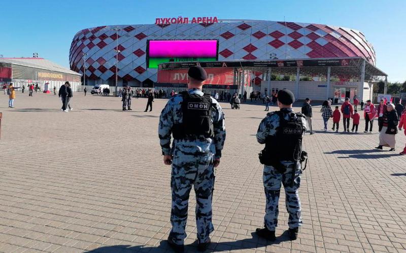 Безопасность футбольного матча обеспечила Росгвардия в Москве