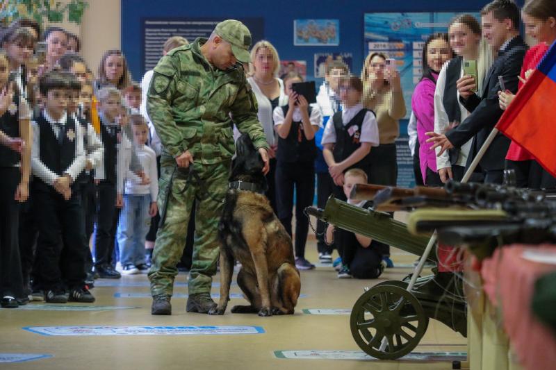 В Пятигорске росгвардейцы стали участниками ежегодного Фестиваля профессий