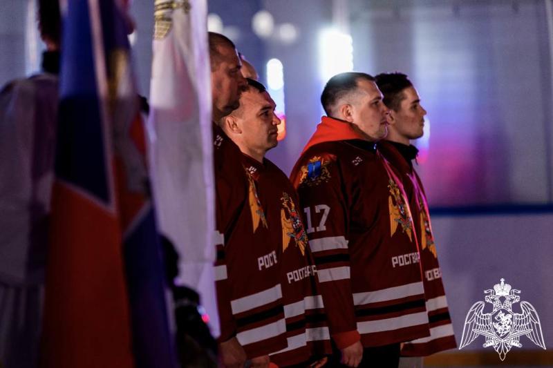Ульяновские росгвардейцы приняли участие в турнире по хоккею с шайбой, посвященном памяти сотрудника УФСБ Олега Никифорова