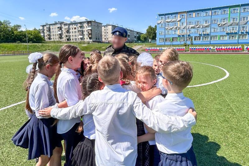 Спецназовец Росгвардии провёл мотивационную встречу с юными кузбассовцами