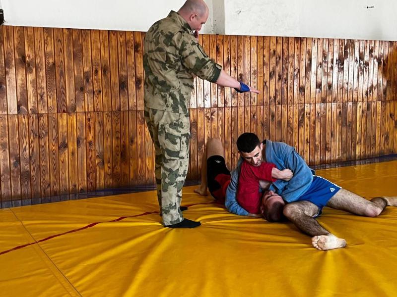 В Кирове прошел чемпионат Кировского соединения ВНГ РФ по самбо