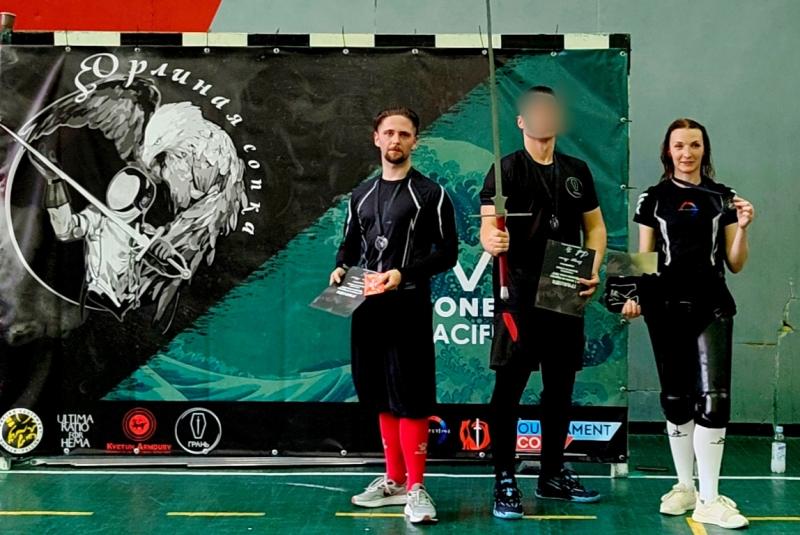 Сотрудник Росгвардии стал победителем турнира по историческому европейскому  фехтованию во Владивостоке