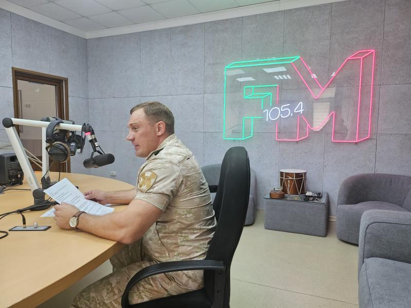 Военнослужащий Объединенной группировки войск принял участие в специальном эфире ко Дню физкультурника на ЧГТРК «Грозный»