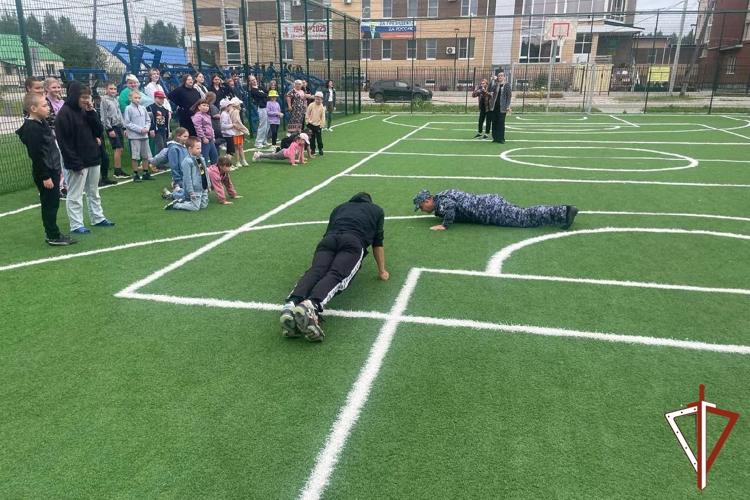 В Югре проходит всероссийская акция «Зарядись энергией с Росгвардией»