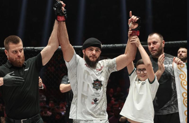 СОТРУДНИК РОСГВАРДИИ ОДЕРЖАЛ ПОБЕДУ НА МЕЖДУНАРОДНОМ ТУРНИРЕ ПО СМЕШАННЫМ ЕДИНОБОРСТВАМ